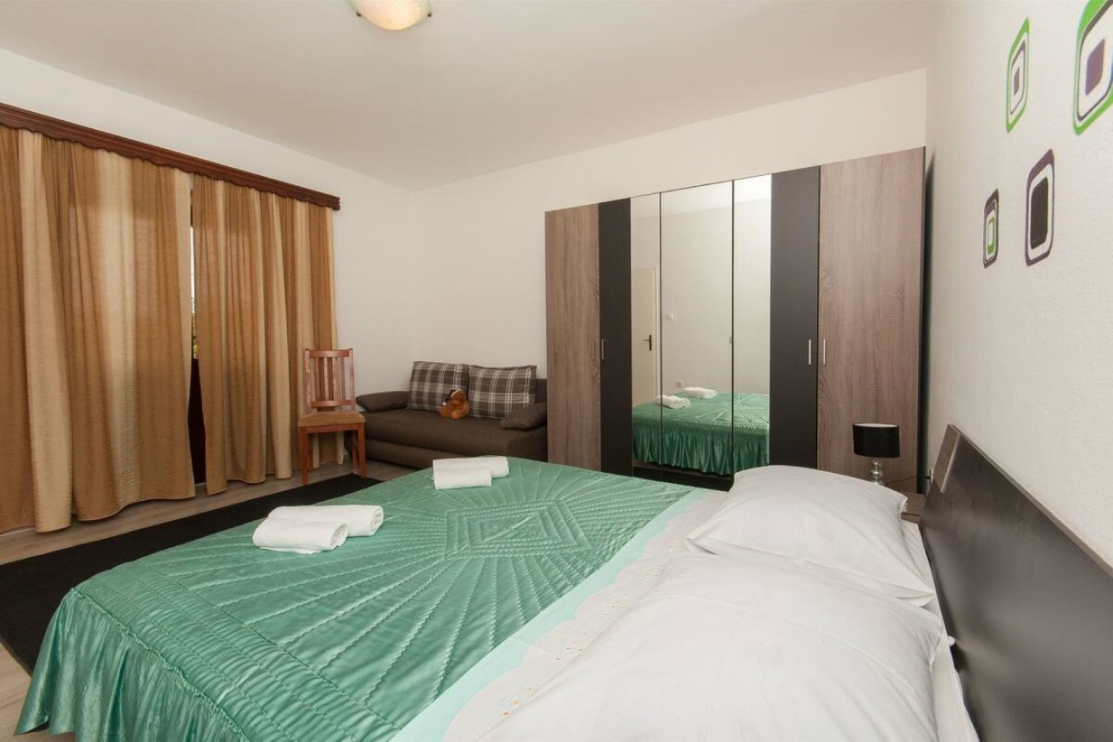 Apartment Dama - 10 m from beach: A1 Sukosan, Zadar riviera