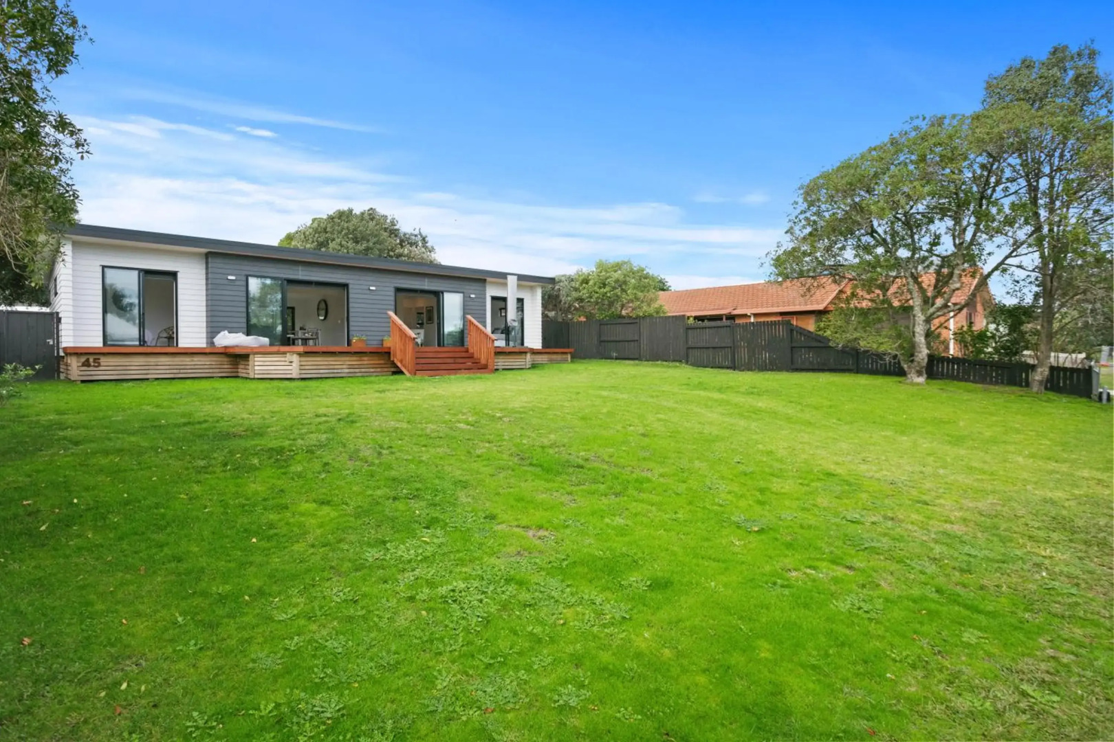 Sky Above Beach Below - Waihi Beach Holiday Home