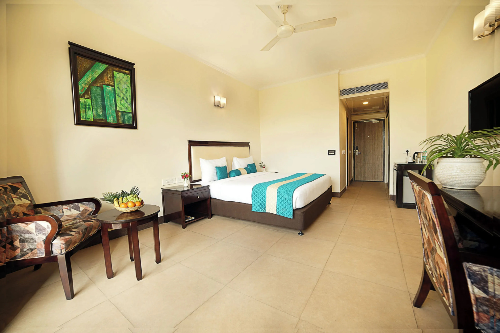 TreeHouse Sunrise Resort & Caravan Park