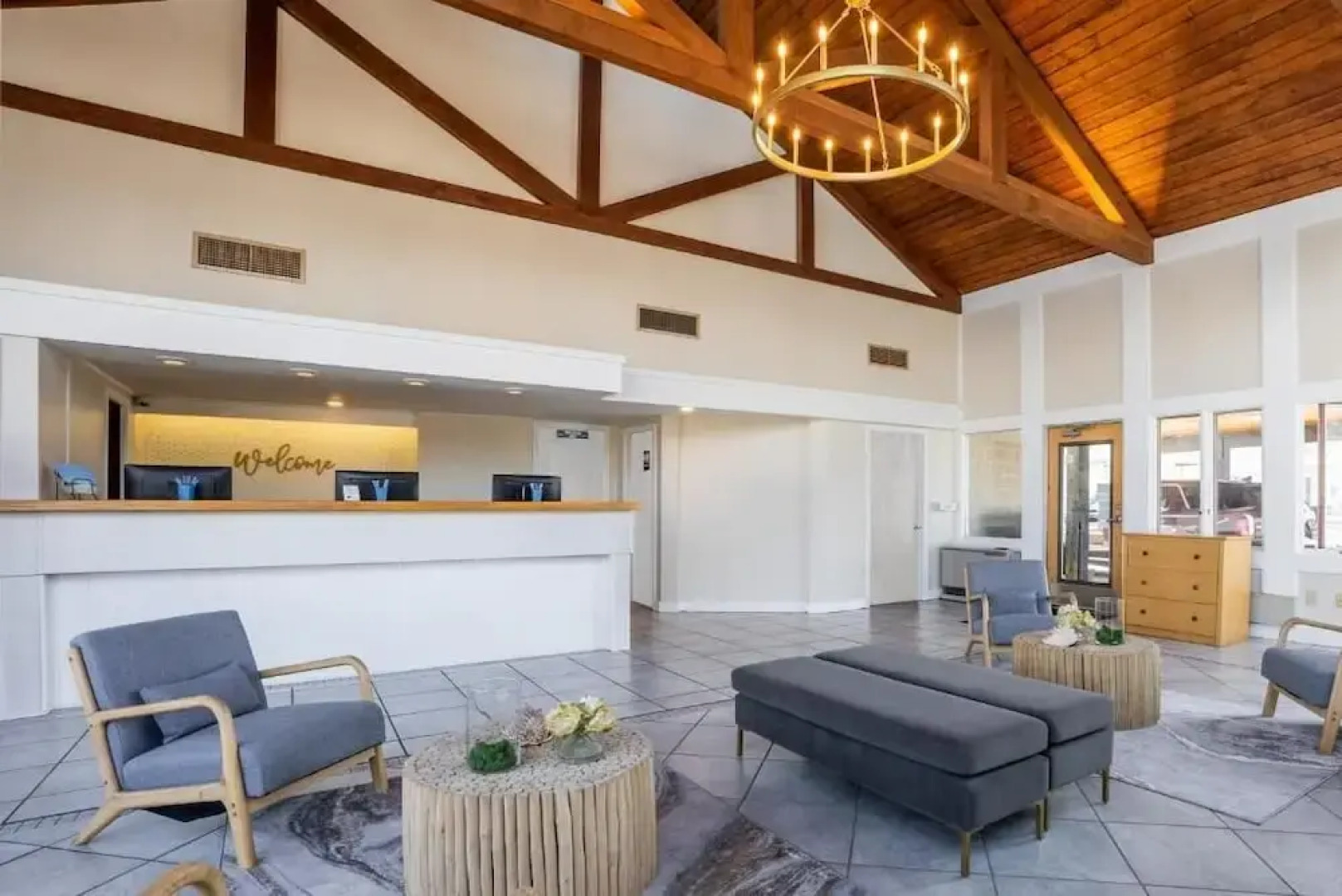 Waves Oceanfront Resort