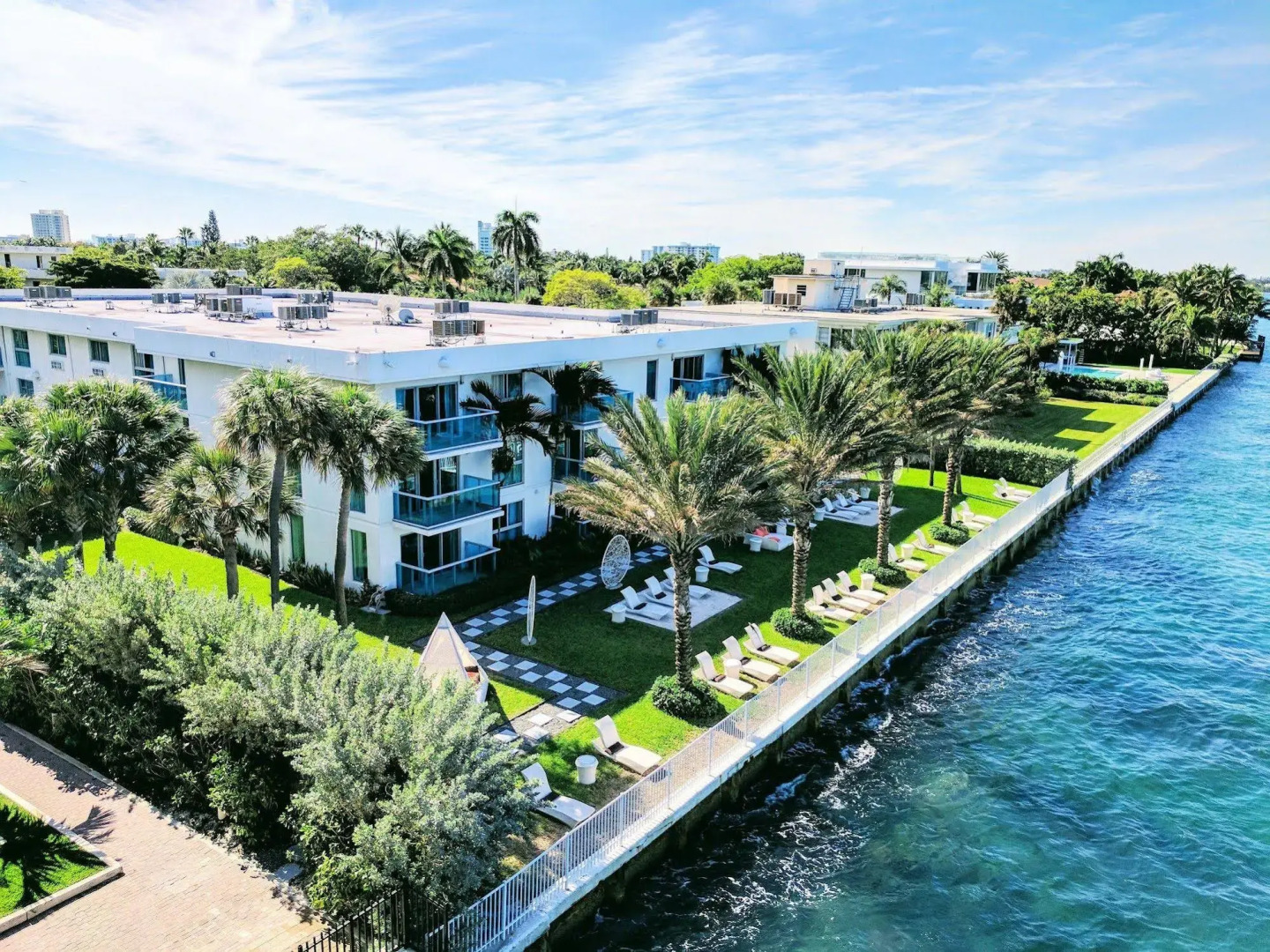 Beach Haus Bal Harbour