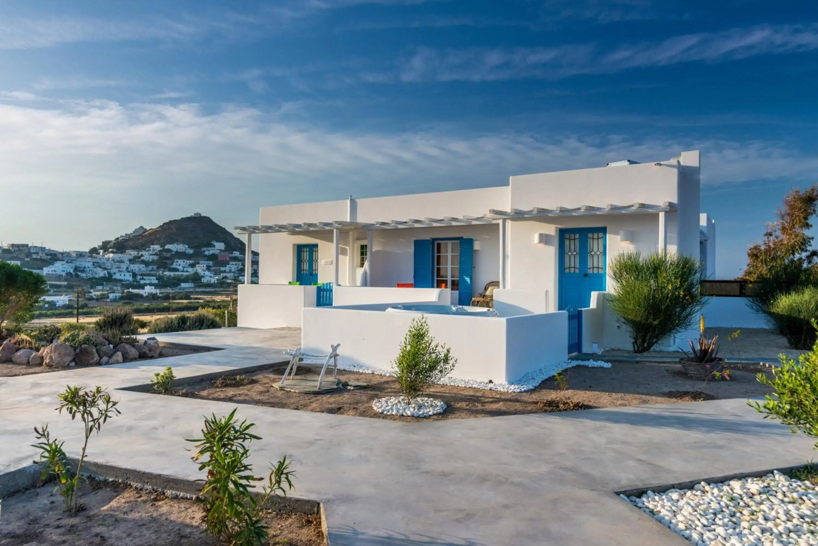 Eiriana Luxury Suites