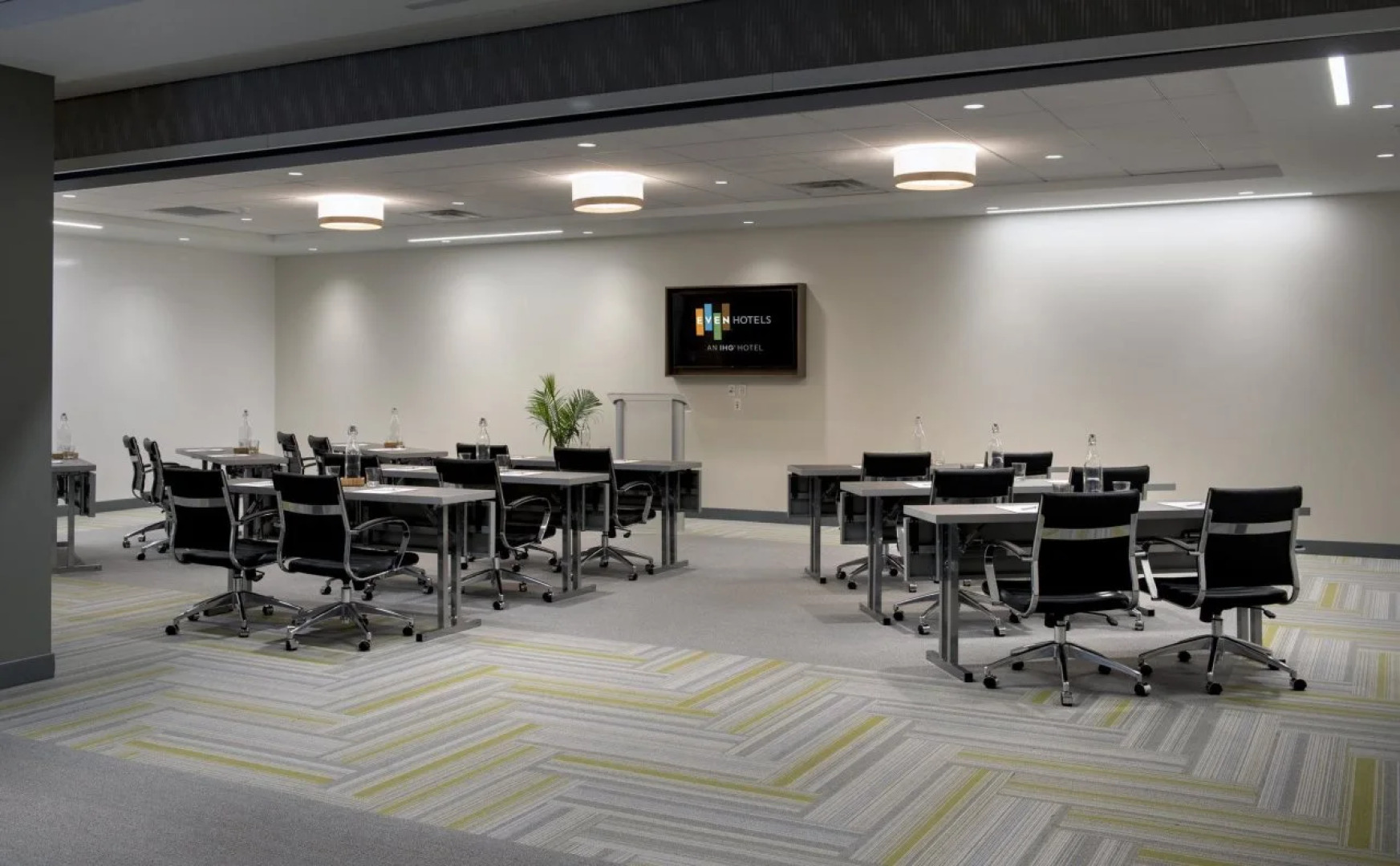 EVEN Hotel Pittsburgh Downtown by IHG