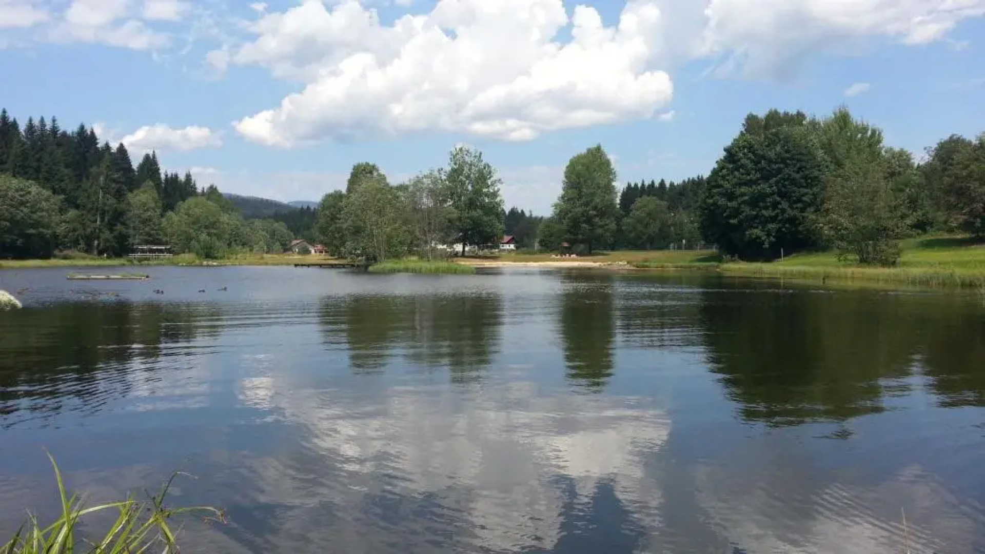 Suit & Frühstück zum Latschen
