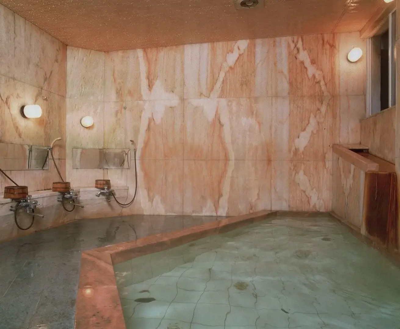 Sennen no yu Koman Ryokan