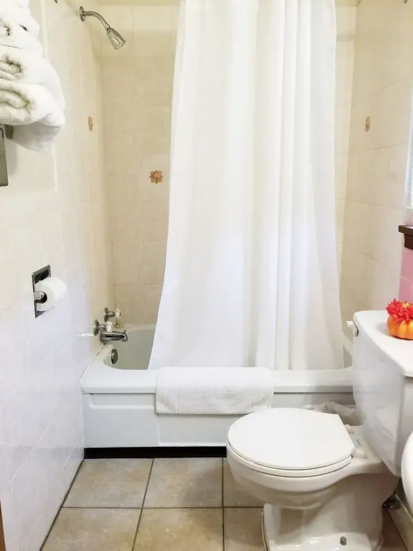 Hotel Port Colborne ON