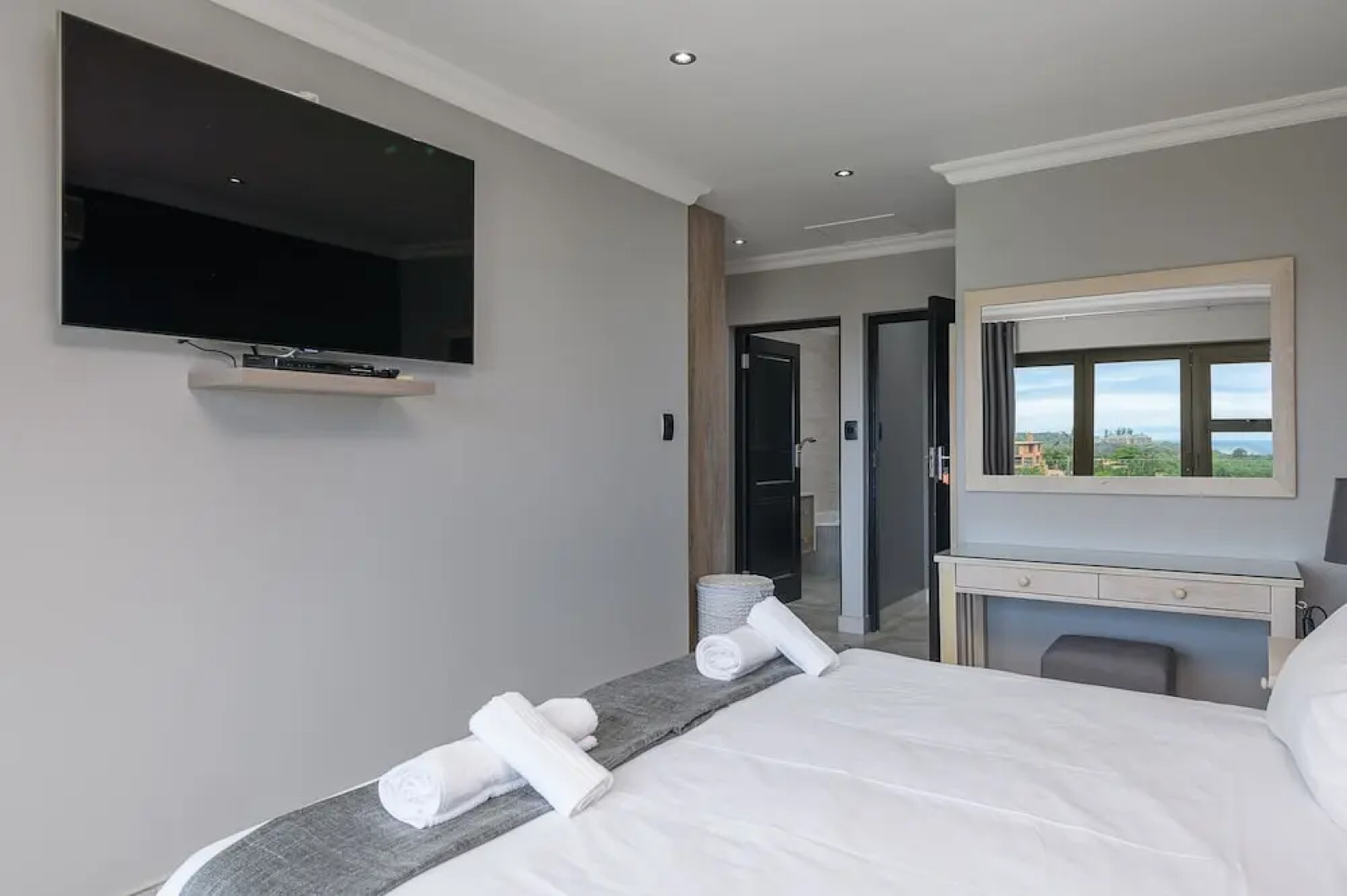 San Lameer Villa Rentals 14109