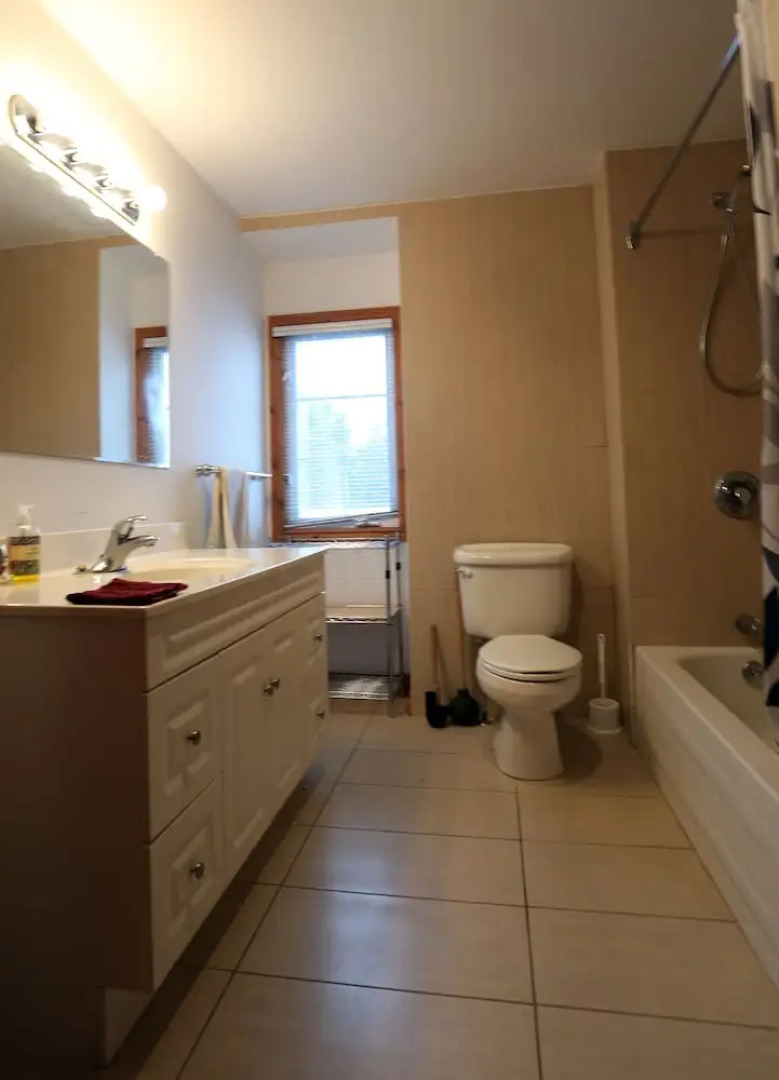 Muskoka Lake and Marina View Room