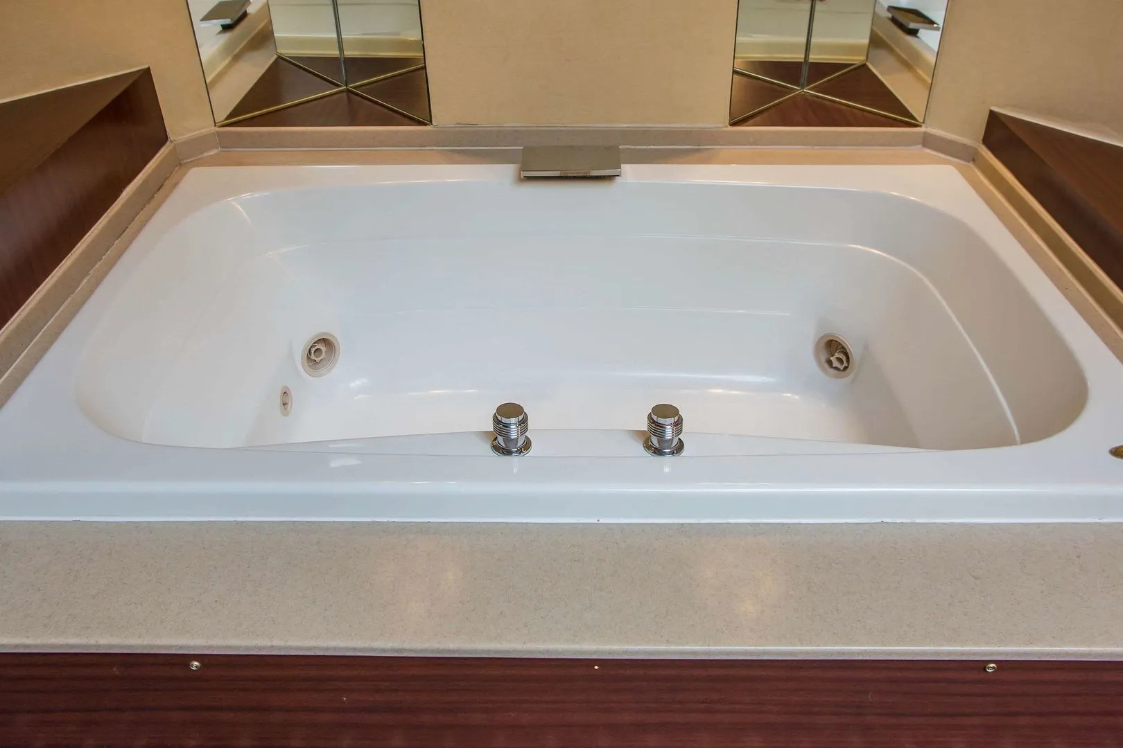 Howard Johnson by Wyndham Merrillville