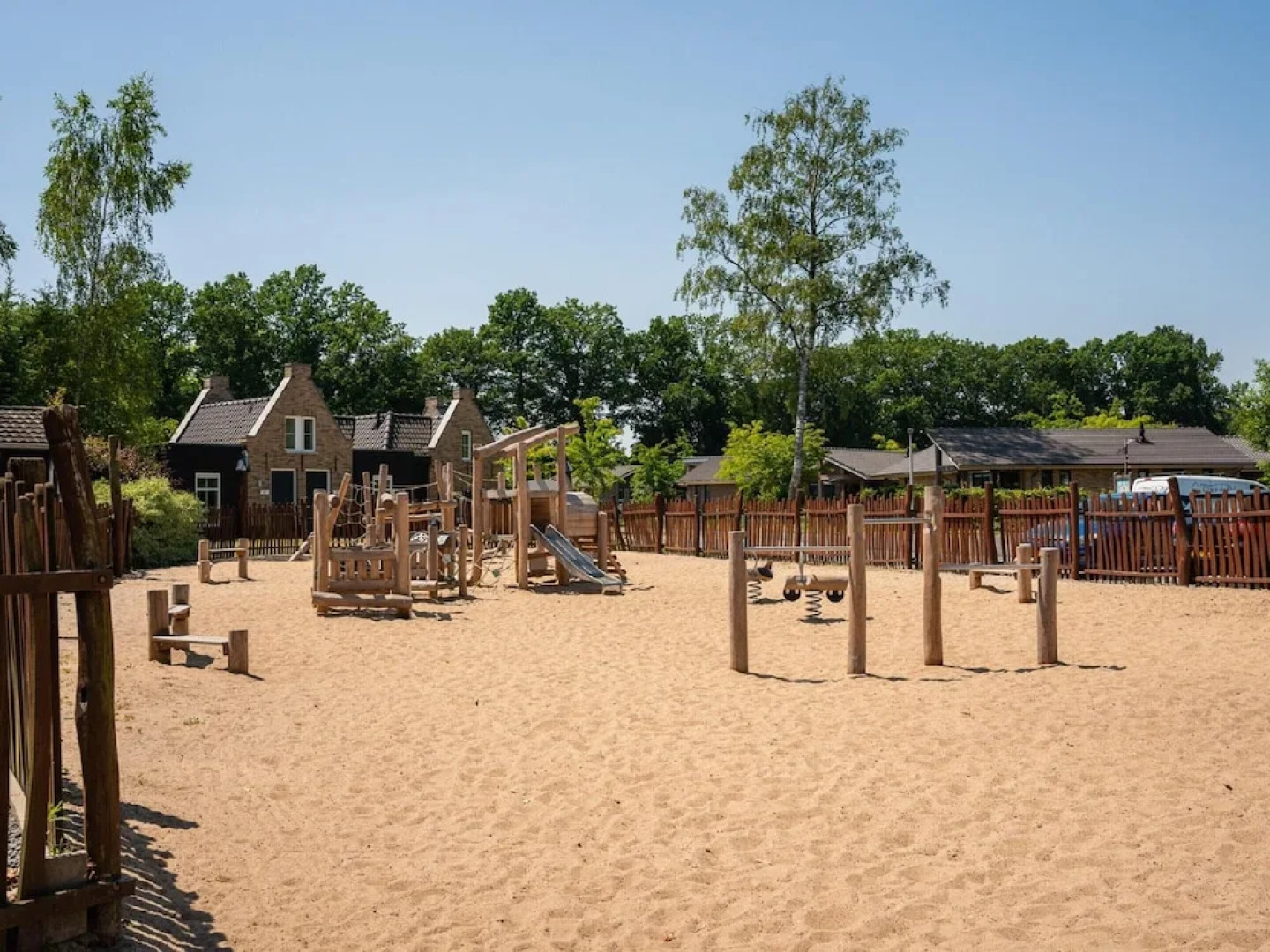 Attractive Bungalow with Covered Terrace near Veluwe