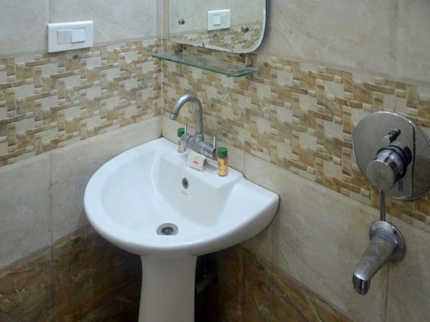 OYO 5655 Hotel Ganges