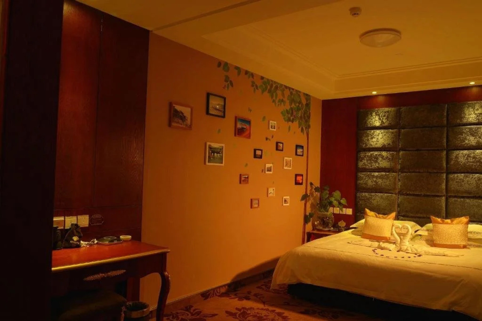 Carnival Boutique Hotel