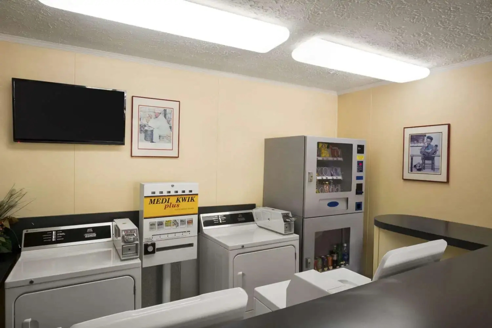 Microtel Inn & Suites by Wyndham Columbia Two Notch Rd Area