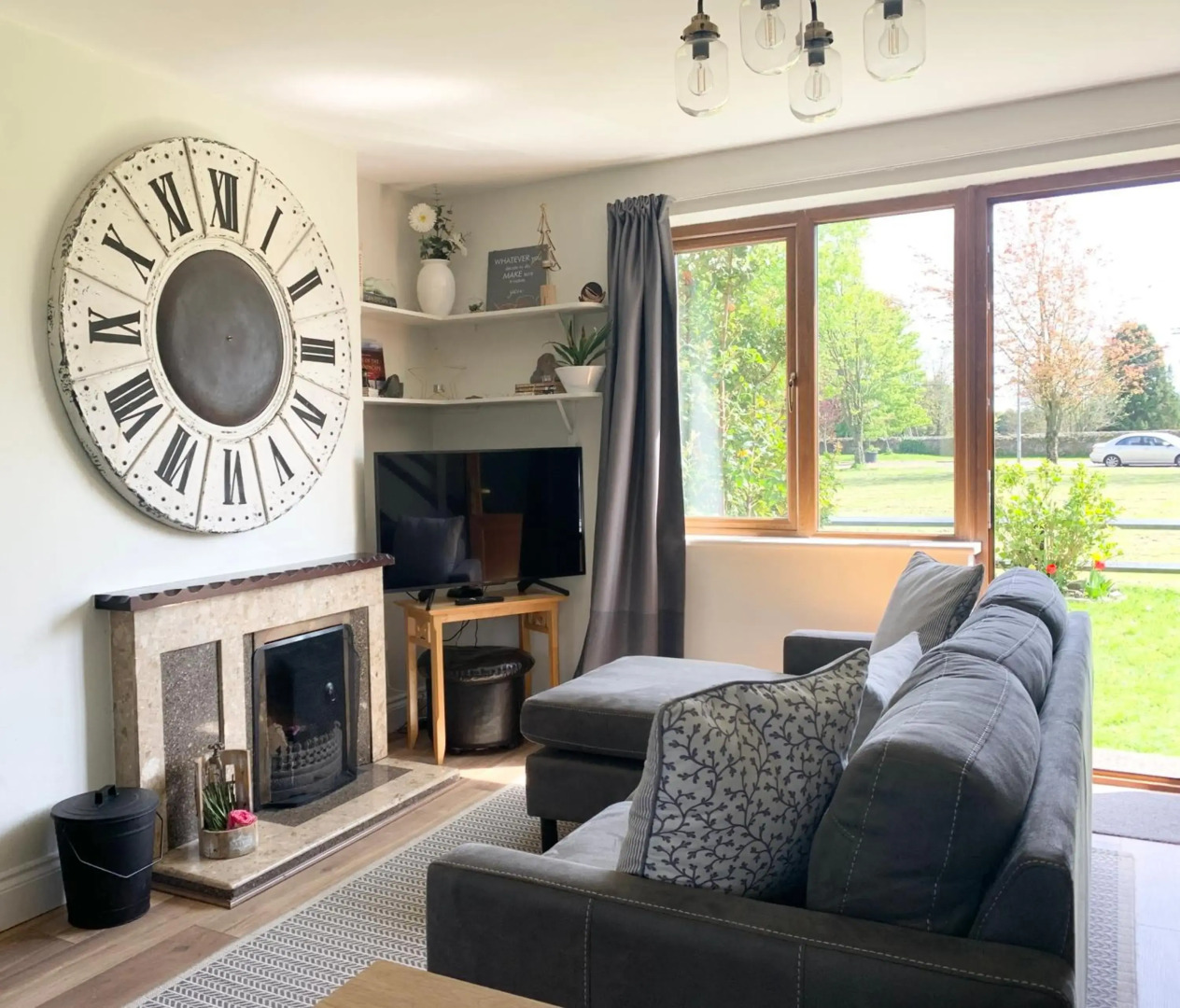 Charming, Modern Masonette in Heart of Fermoy River Town