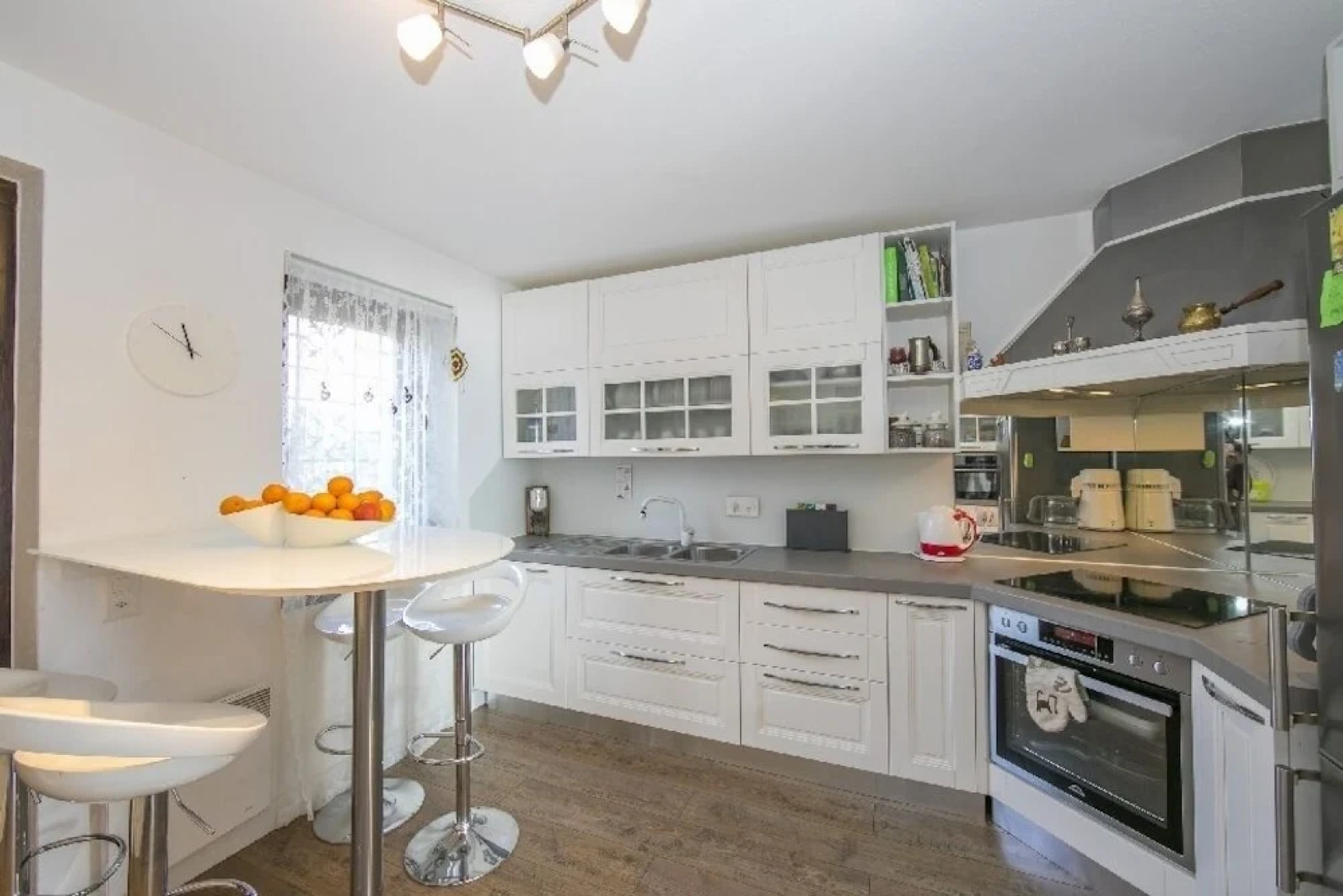 Luxury Villa Victoria