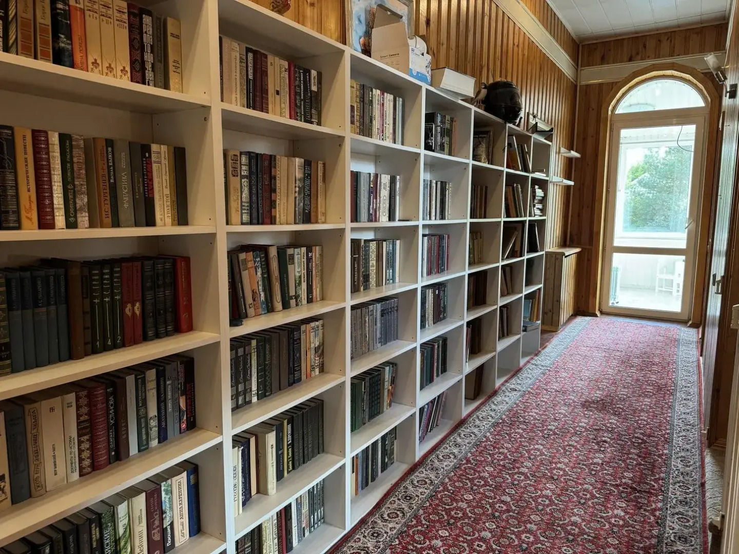 Коттеджи в деревне Грибки