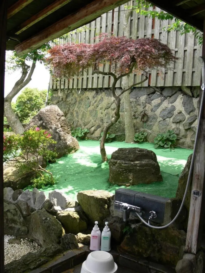 Yataro & Yataro Minamikan