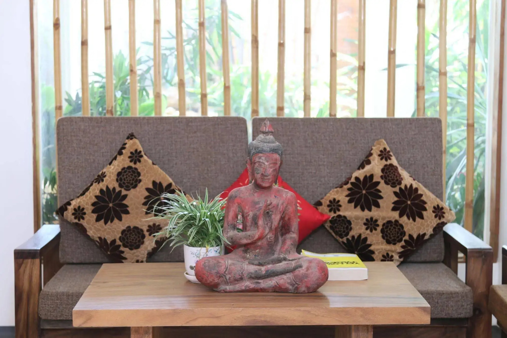 Les Bambous Luxury Hotel