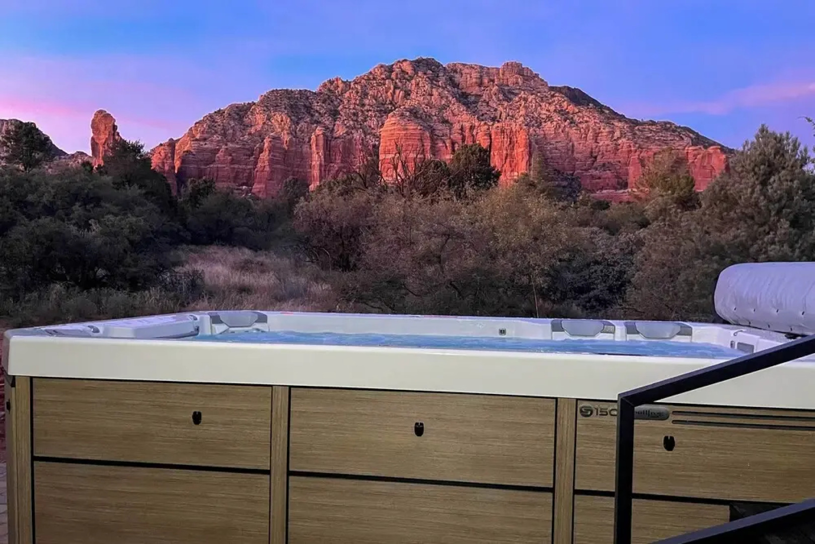 Sedona Retreat w/ Patio, Bar & Swim Spa!