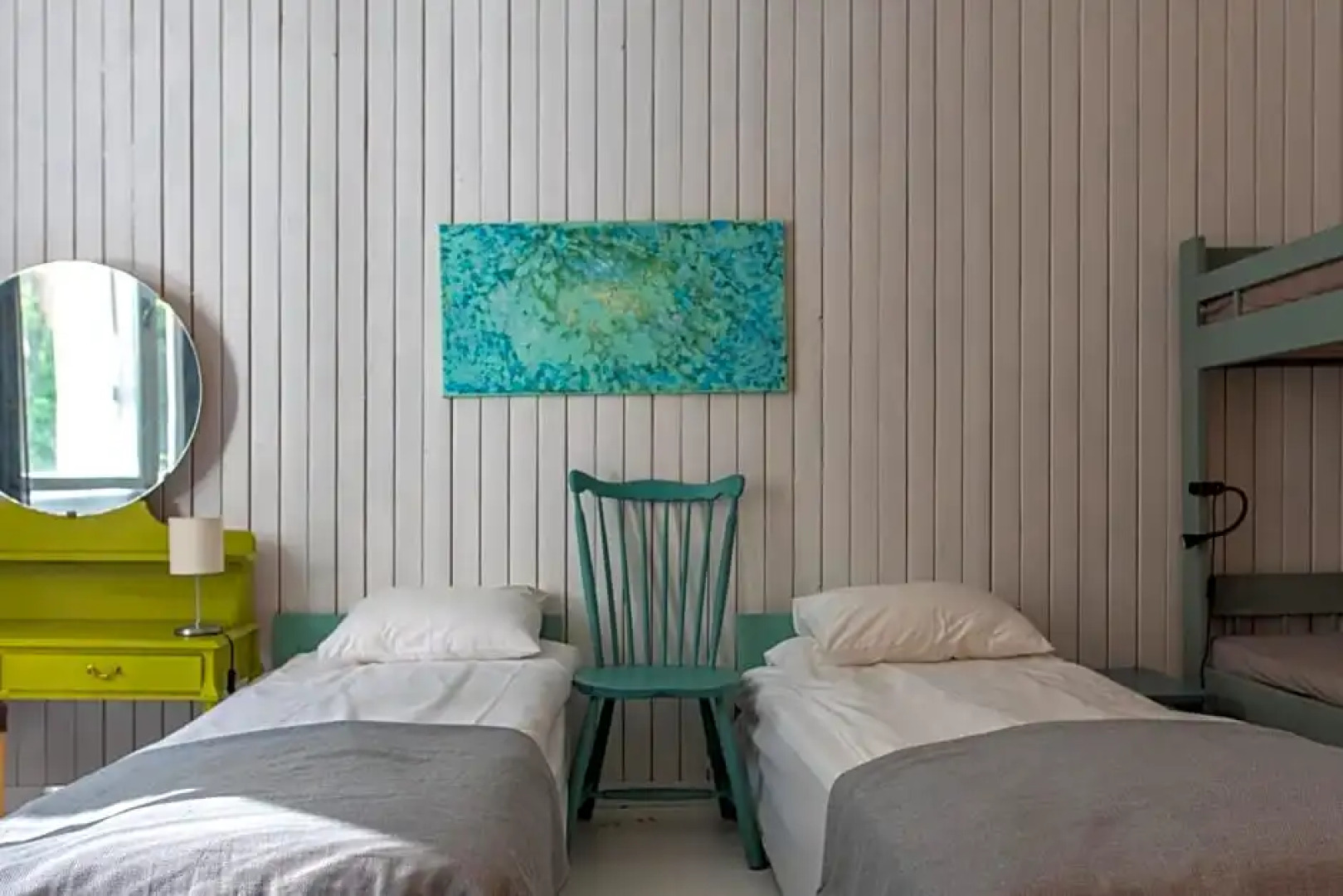 Saarj¿e puhkemaja tuba koos hommikus¿¿giga