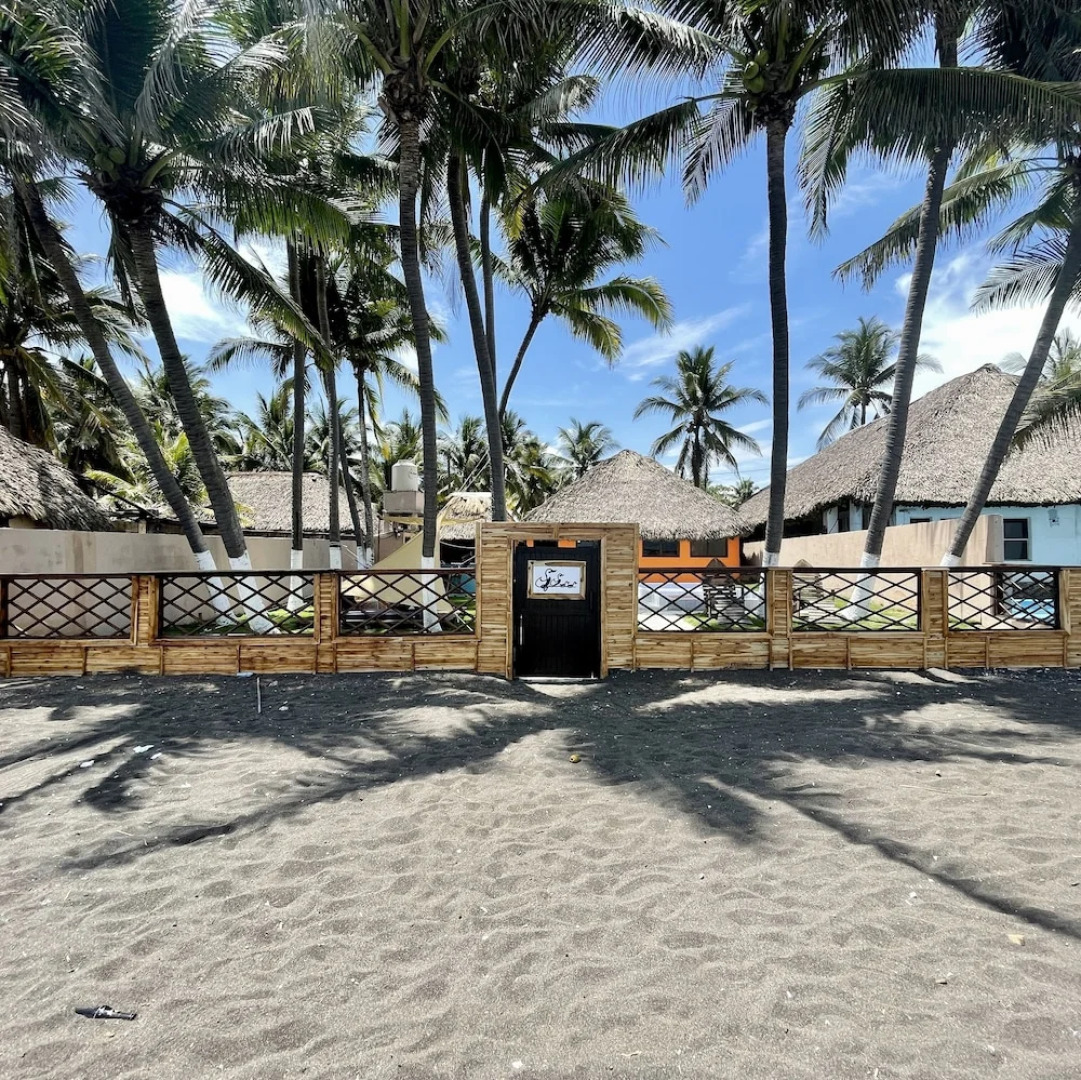 Johnny's Place Hotel