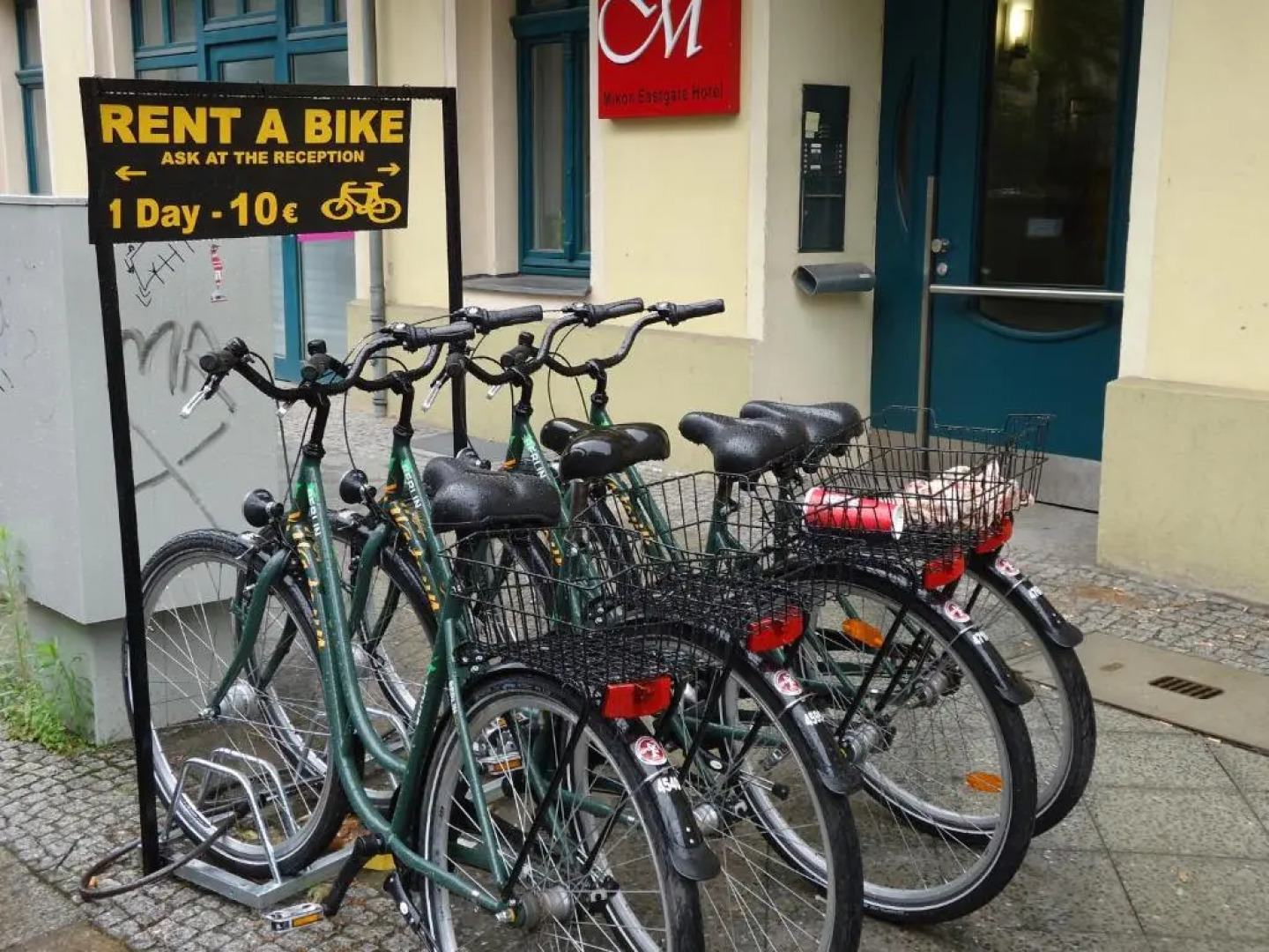 Mikon Eastgate Hotel