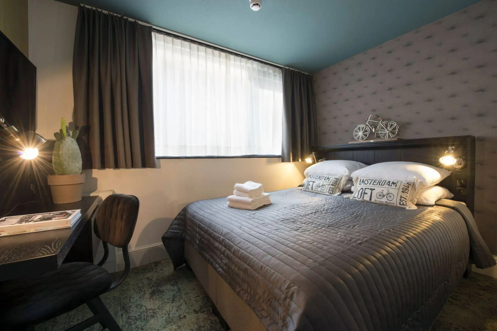 S&A Vondel Park Hotel