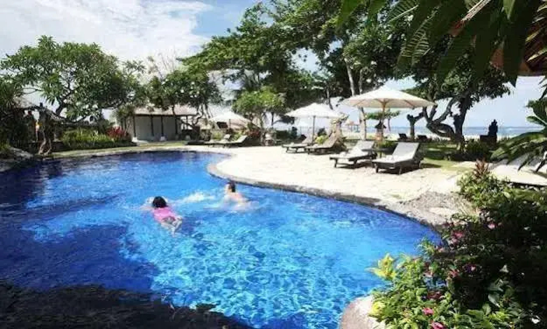 Bali Royal Suites Hotel