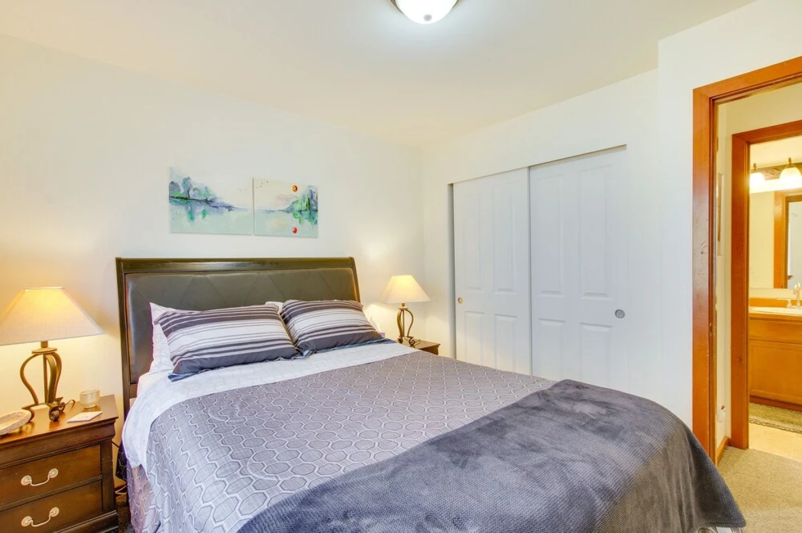 Wfh-friendly Townhome Rental Near Ferry in Everett