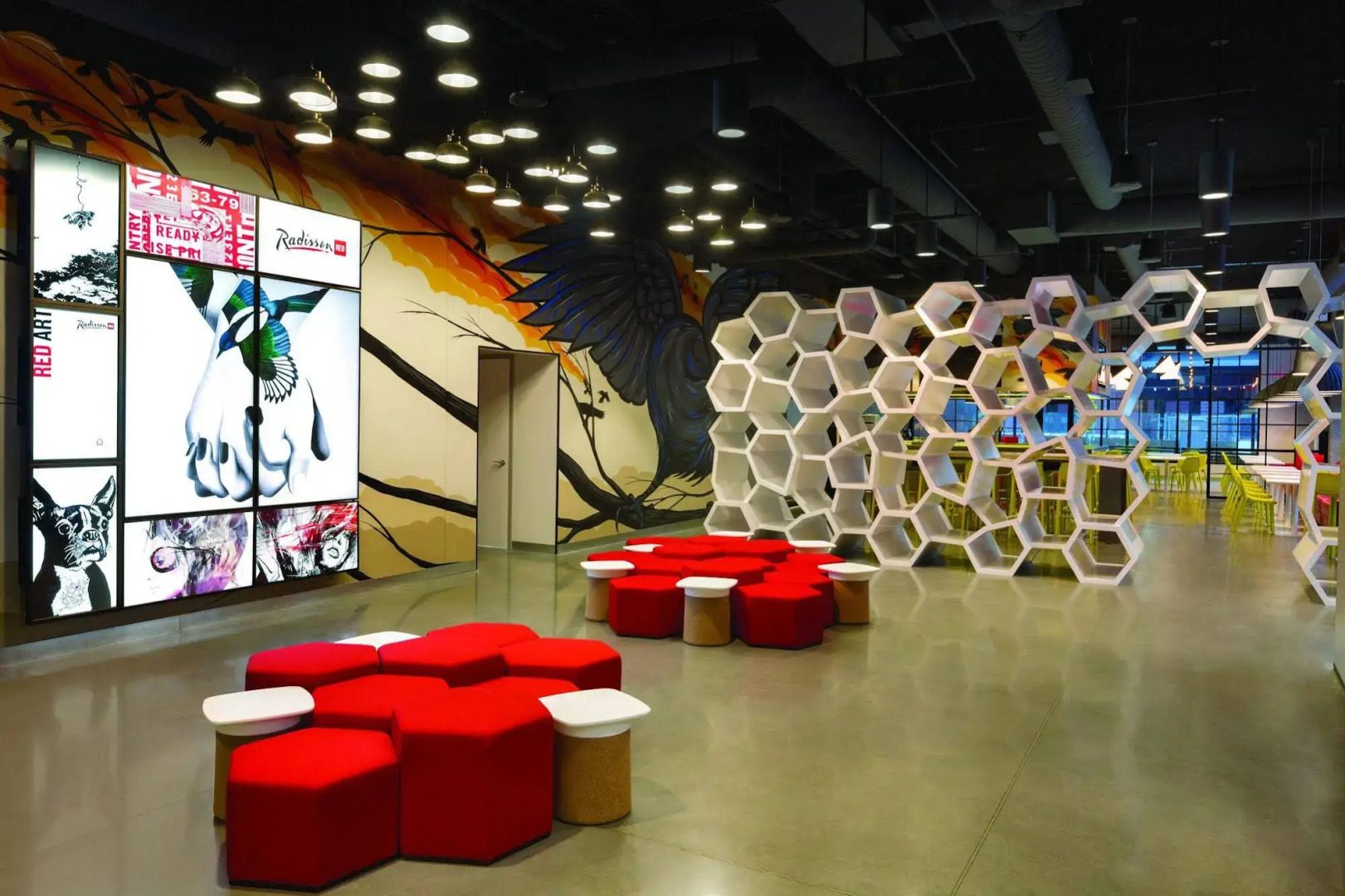 Radisson RED Minneapolis Downtown