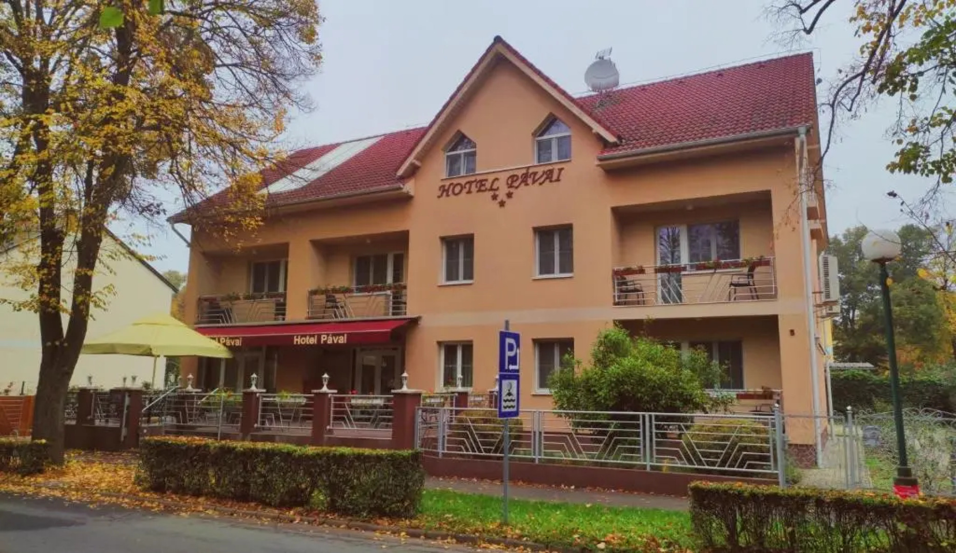 Hotel Pávai