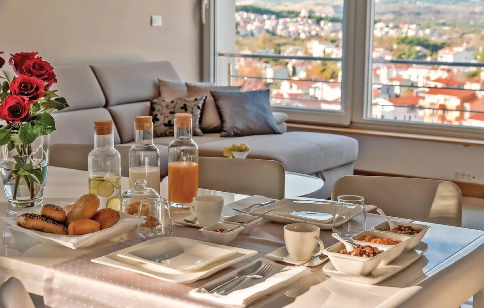 Nice Home in Podstrana with Hot Tub, WiFi & 4 Bedrooms