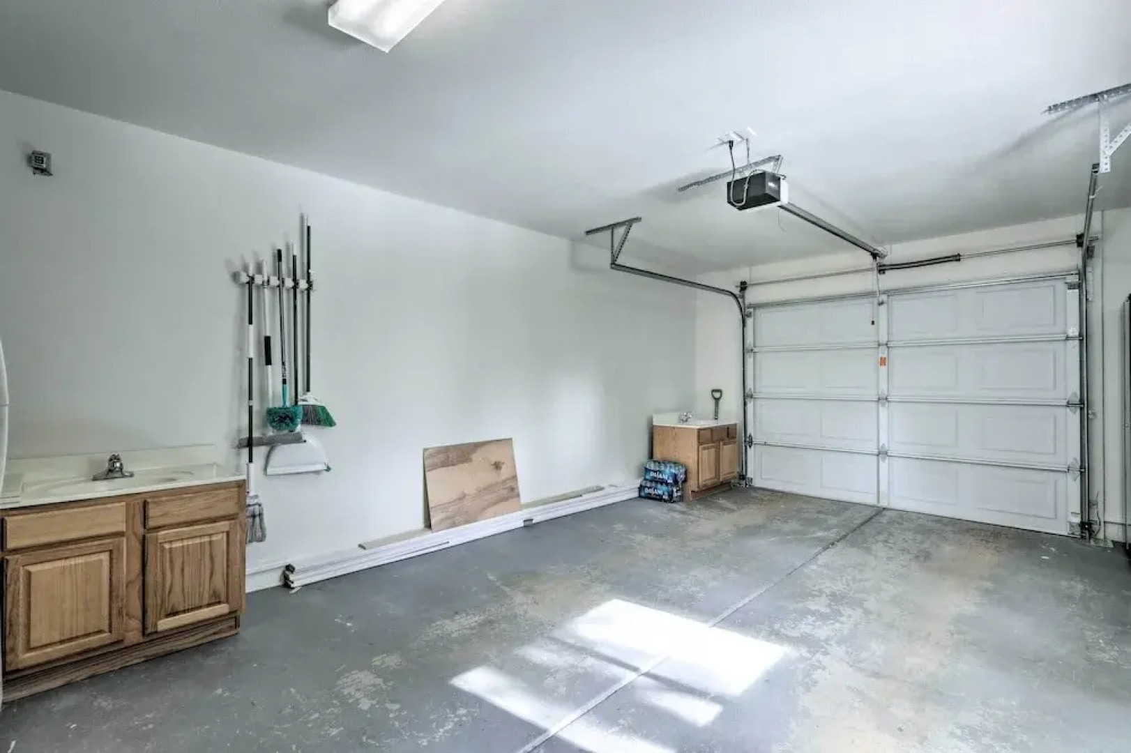 ~ 8 Mi to State Park & Trails: Pine Mountain Home