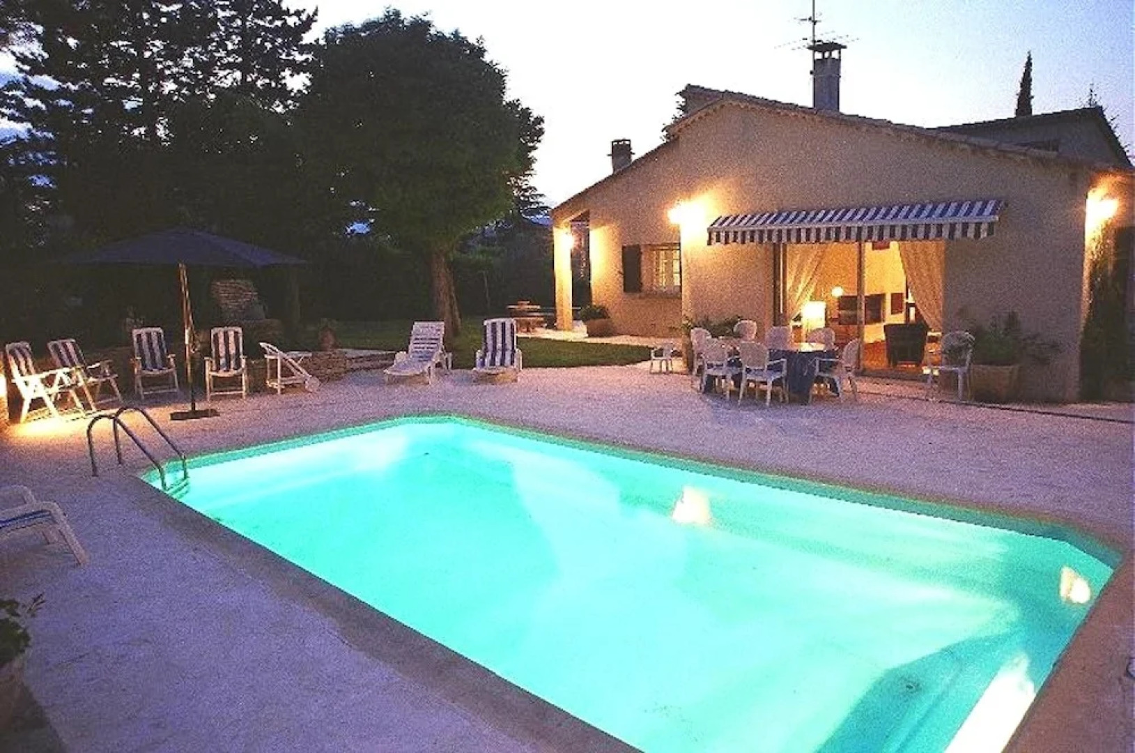 Villa With 3 Bedrooms in Céreste, With Private Pool, Enclosed Garden a