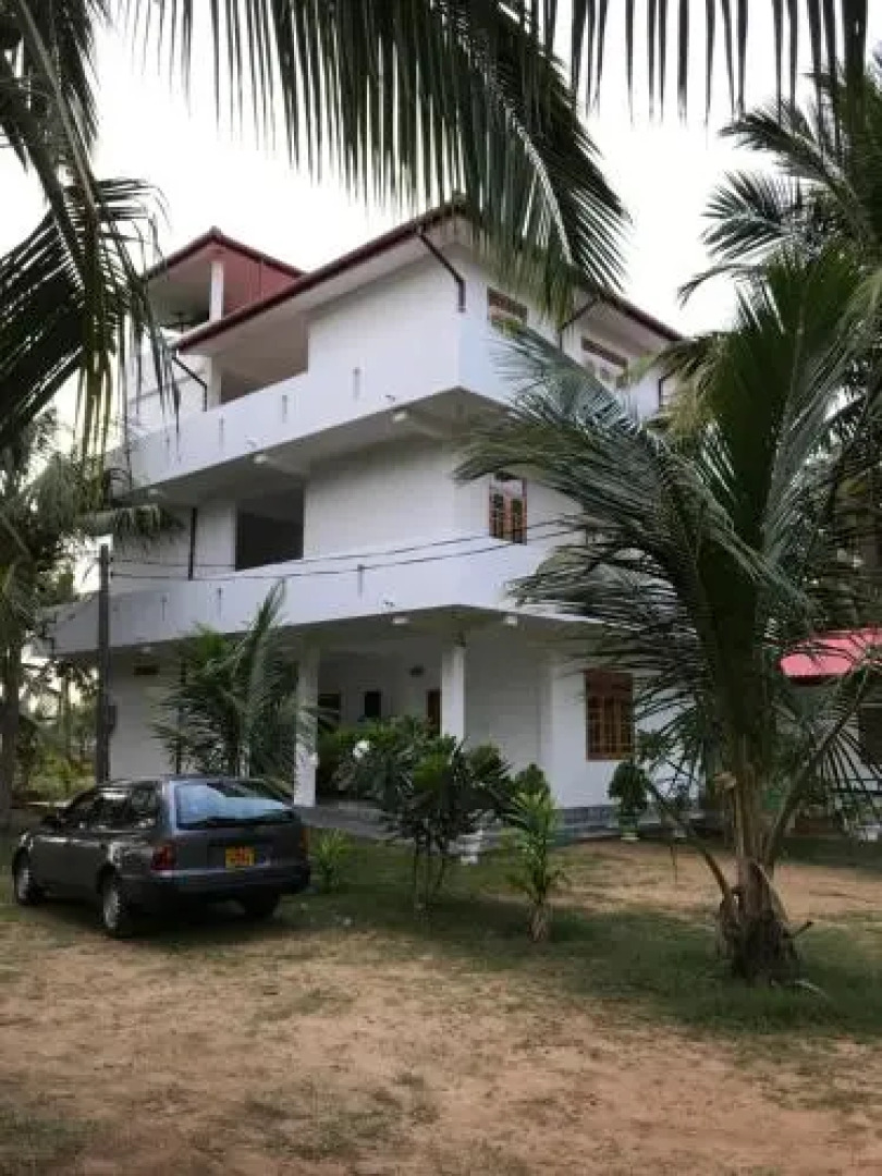 Nilaveli Hybrid Holiday Hotel