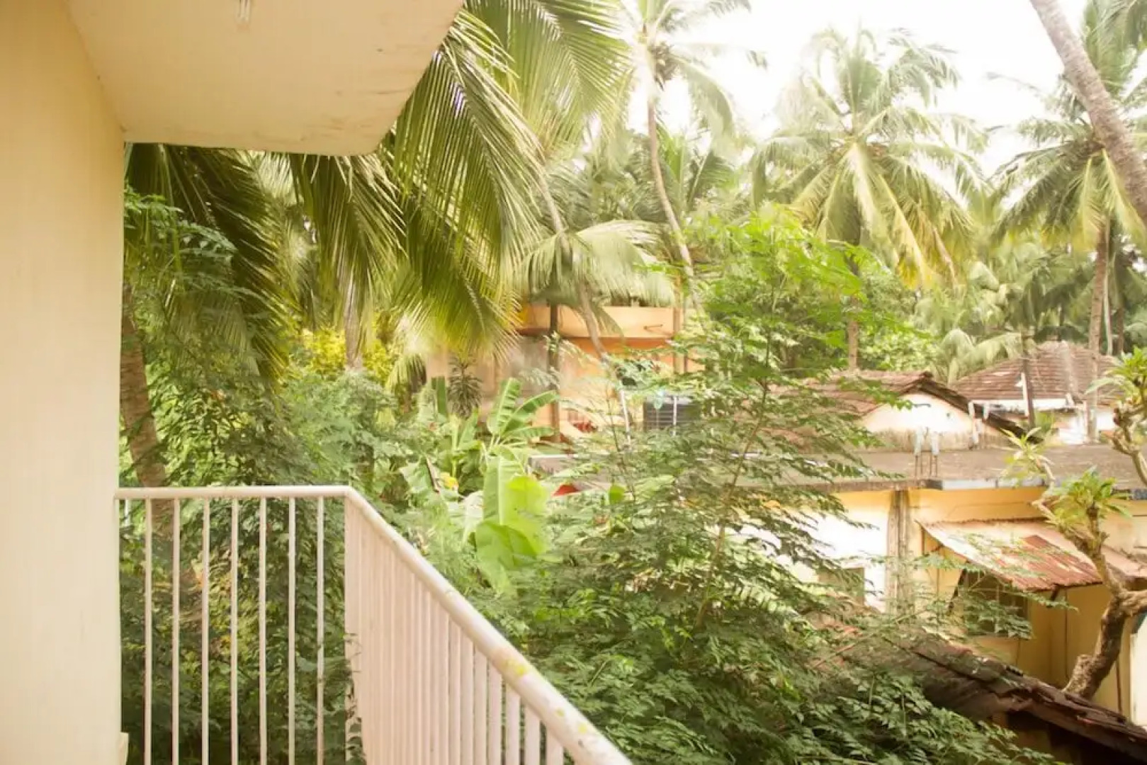 Nirvah Candolim Beach Holiday Stay