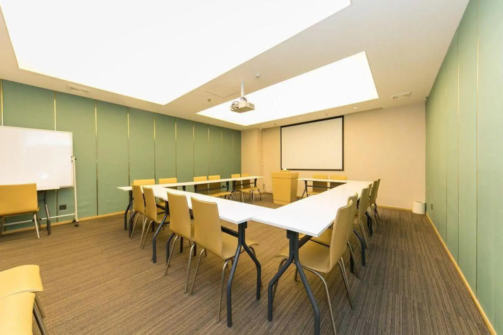 Ji Hotel Shigatse Qingdao Road