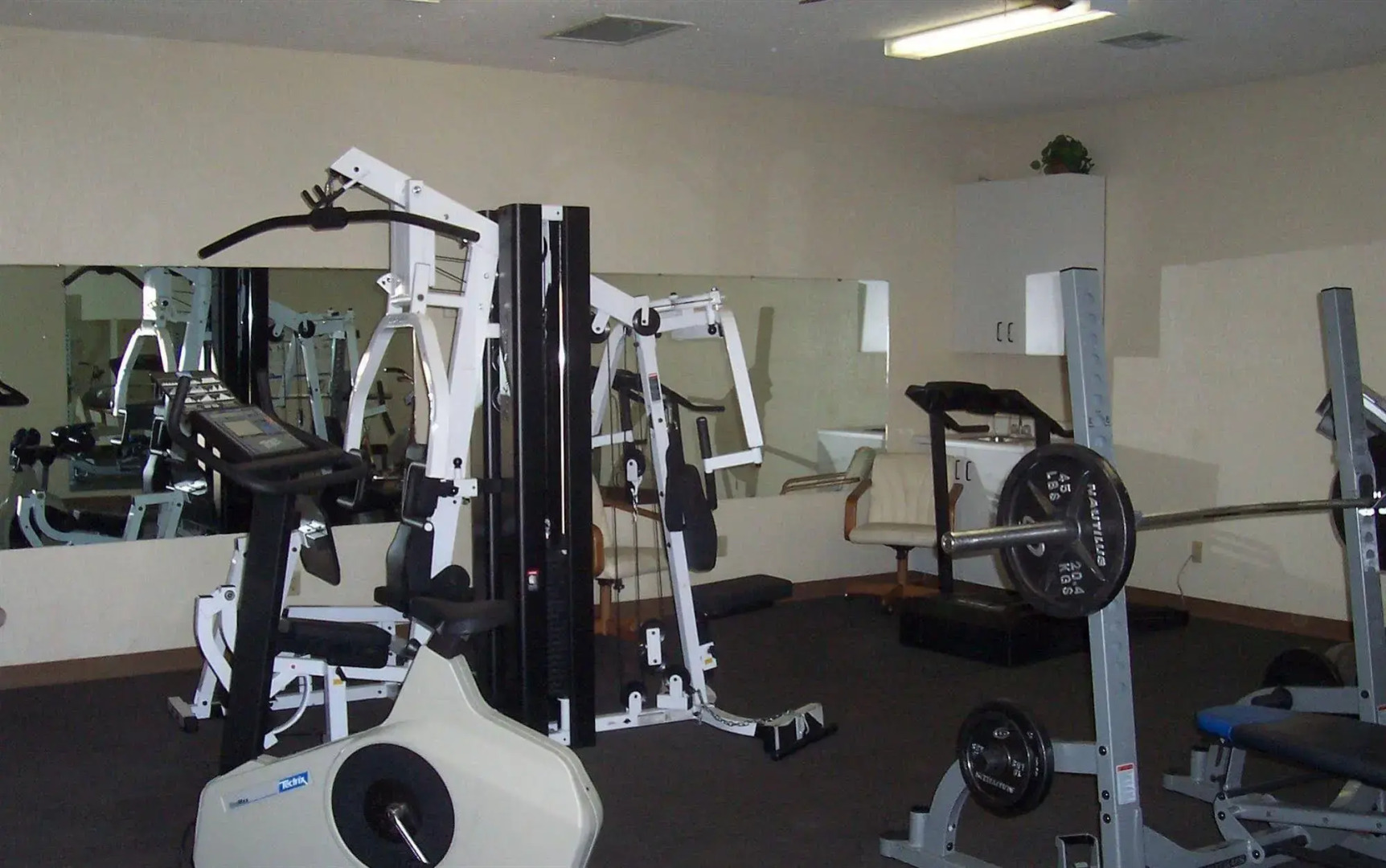 Brunner's Inn & Suites