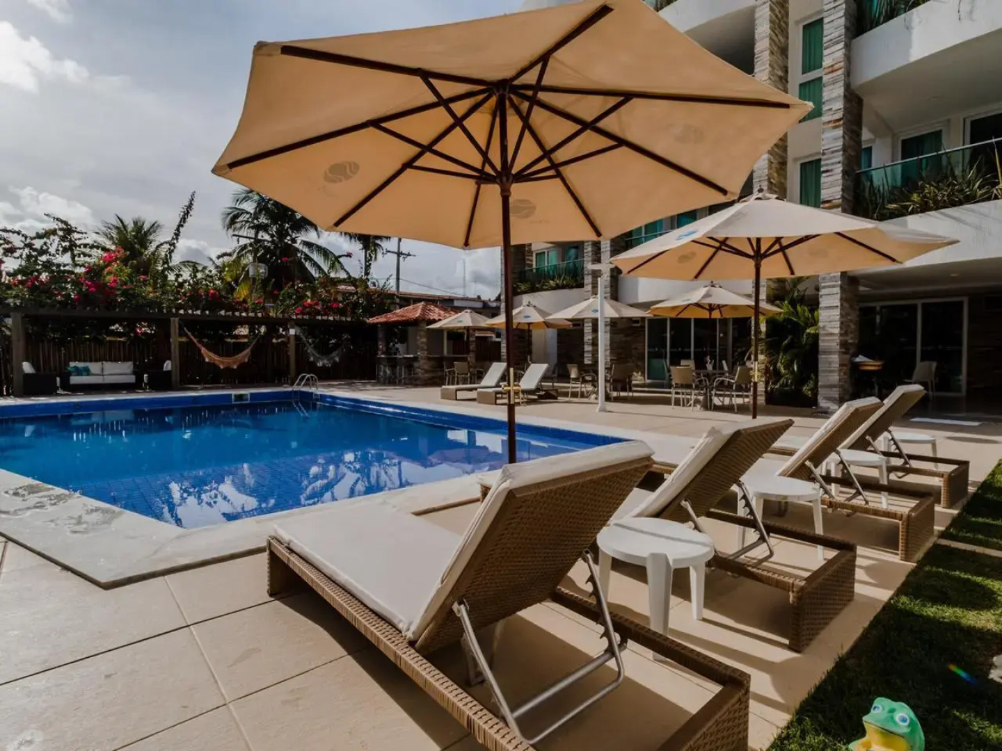 Wave Suítes Hotel & Lounge Bar