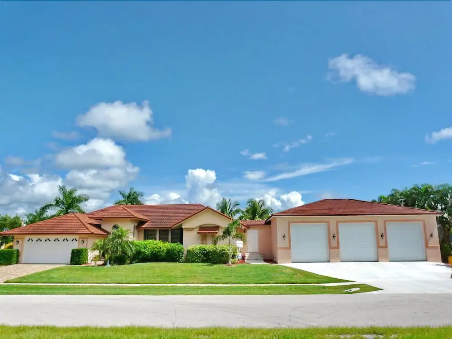 581 Fieldstone Drive