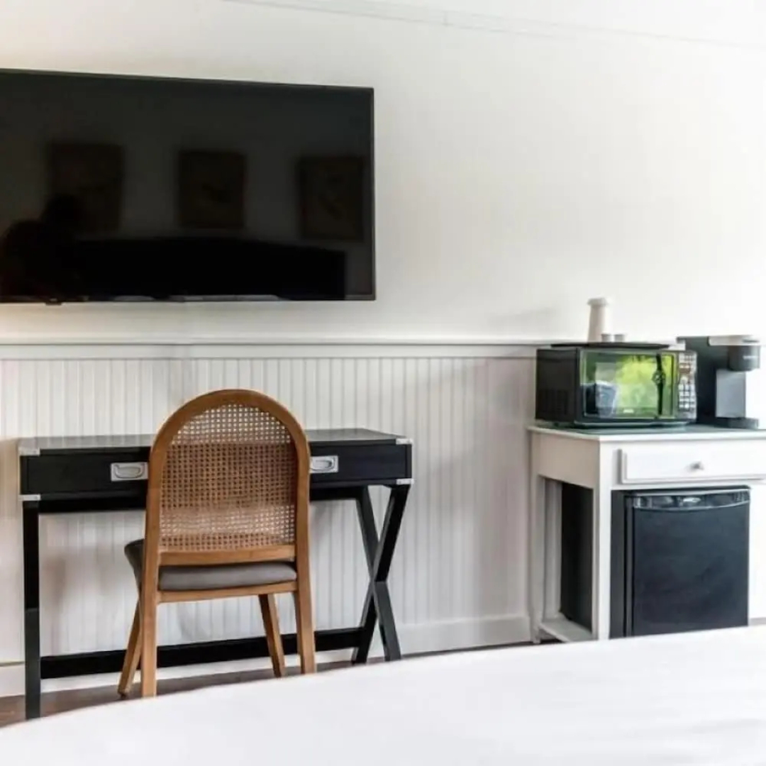Agate Cove Inn