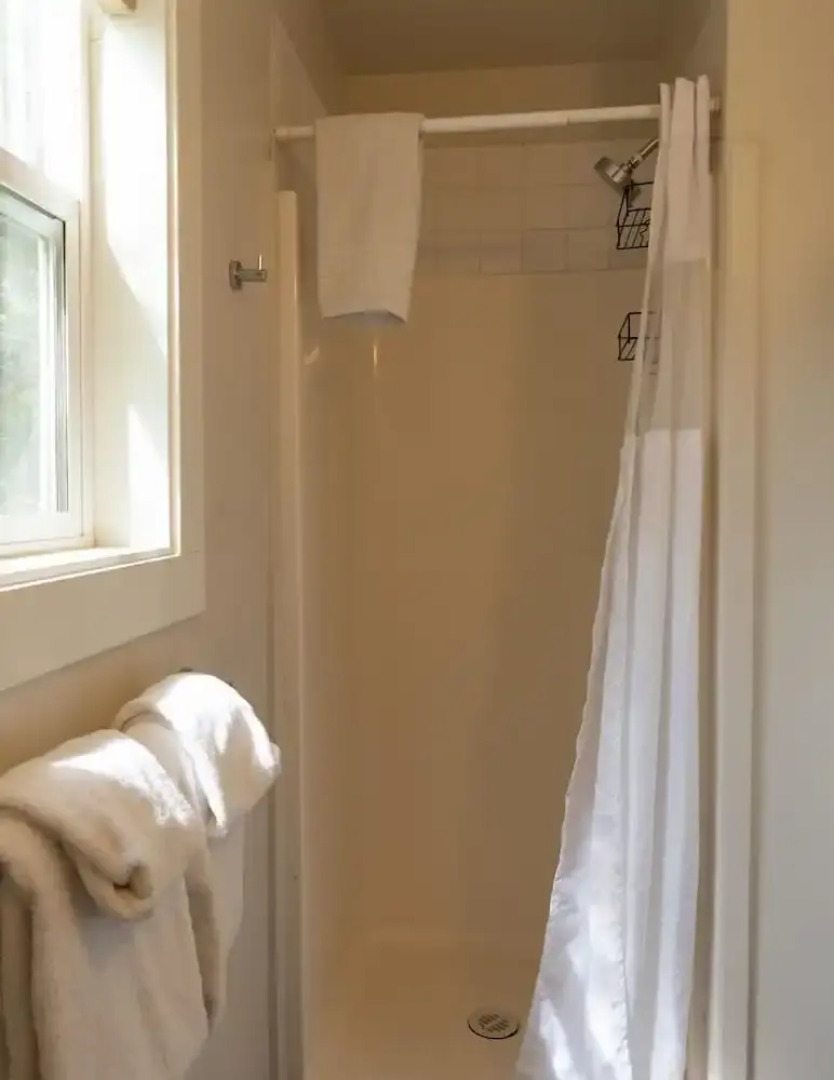 Barefoot Villas Cabin 3 Caribou