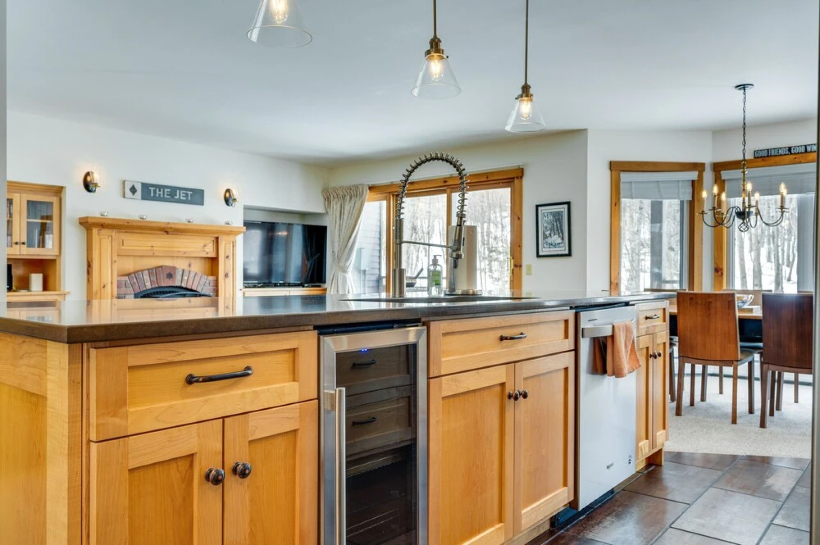 Ski-in Resort Family Condo w/ Deck at Jay Peak!