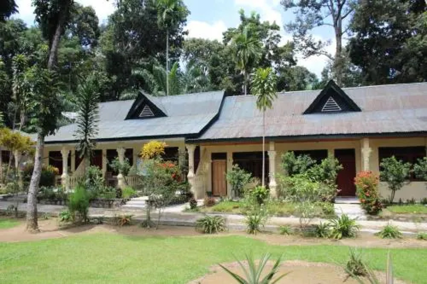 Batu Mandi Guest House Bukit Lawang
