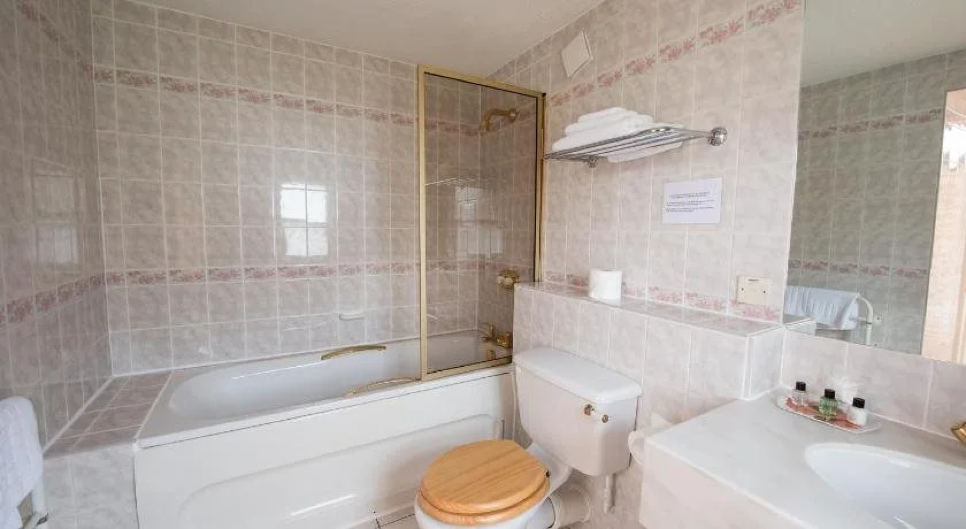 Dall Lodge Country House