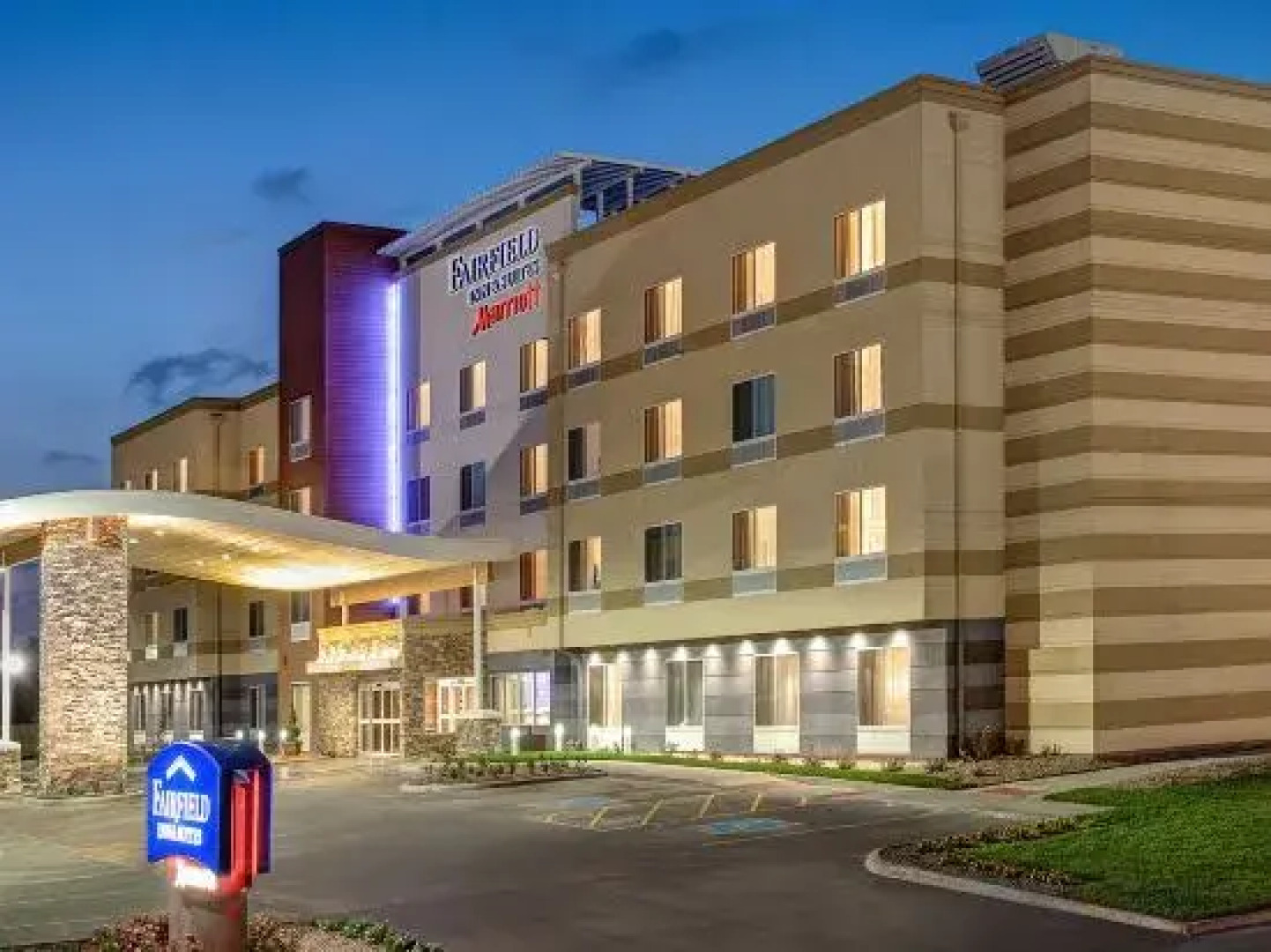 Fairfield Inn & Suites Lebanon Valley
