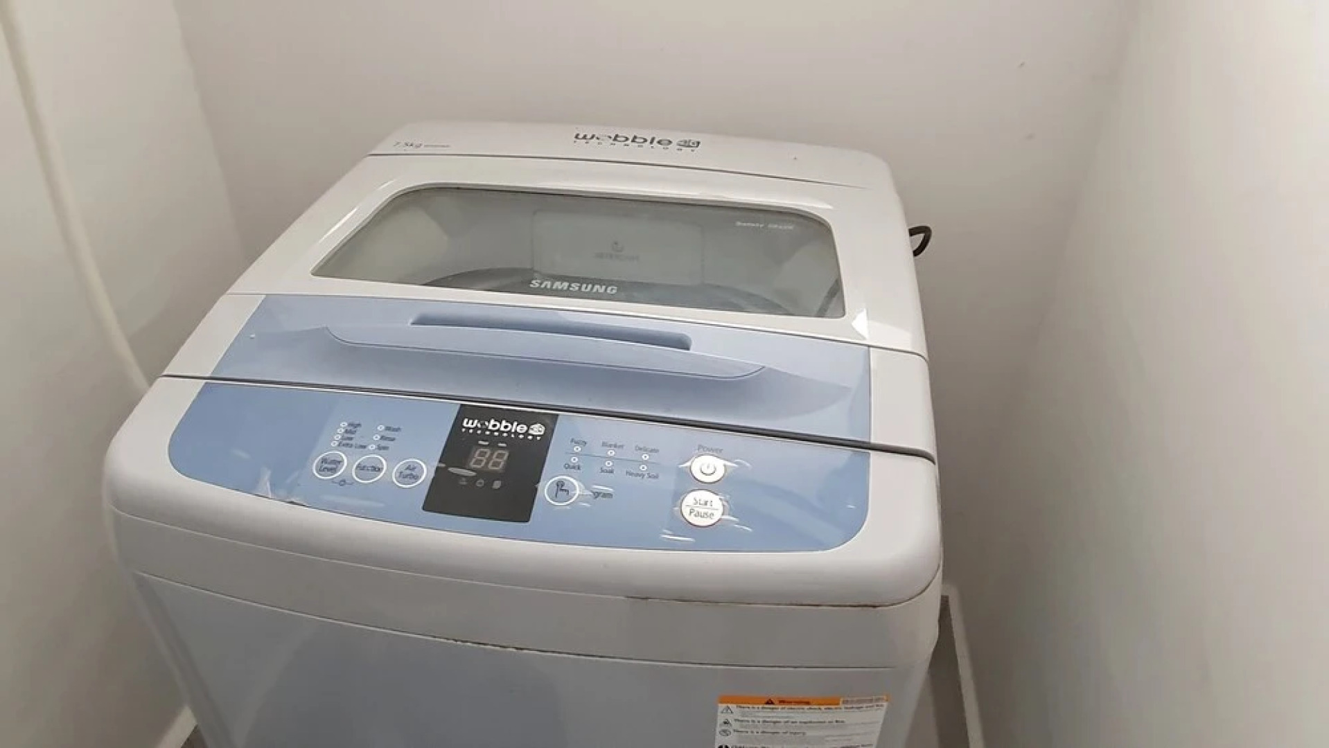 Teiw Family Homestay at Skypod Residence Puchong