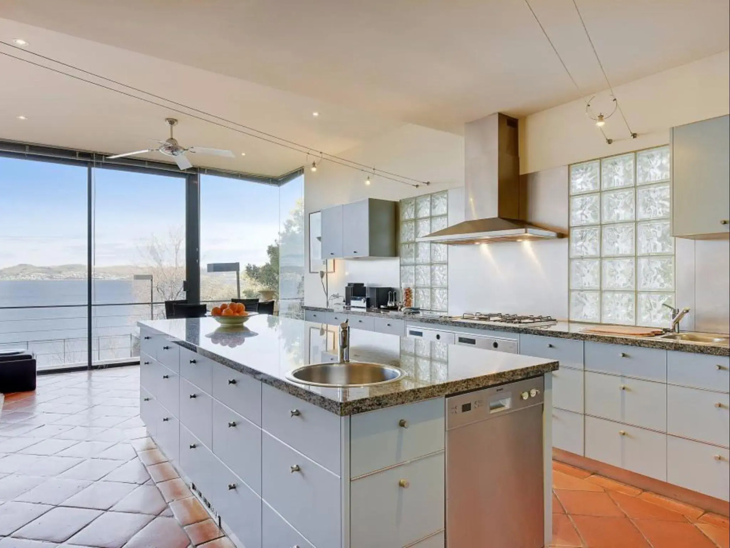 Kylakin on the Derwent River - Rejuvenate Stays