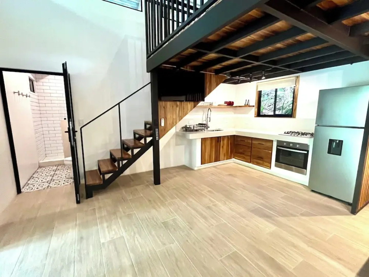 Makanas Beach Bungalows