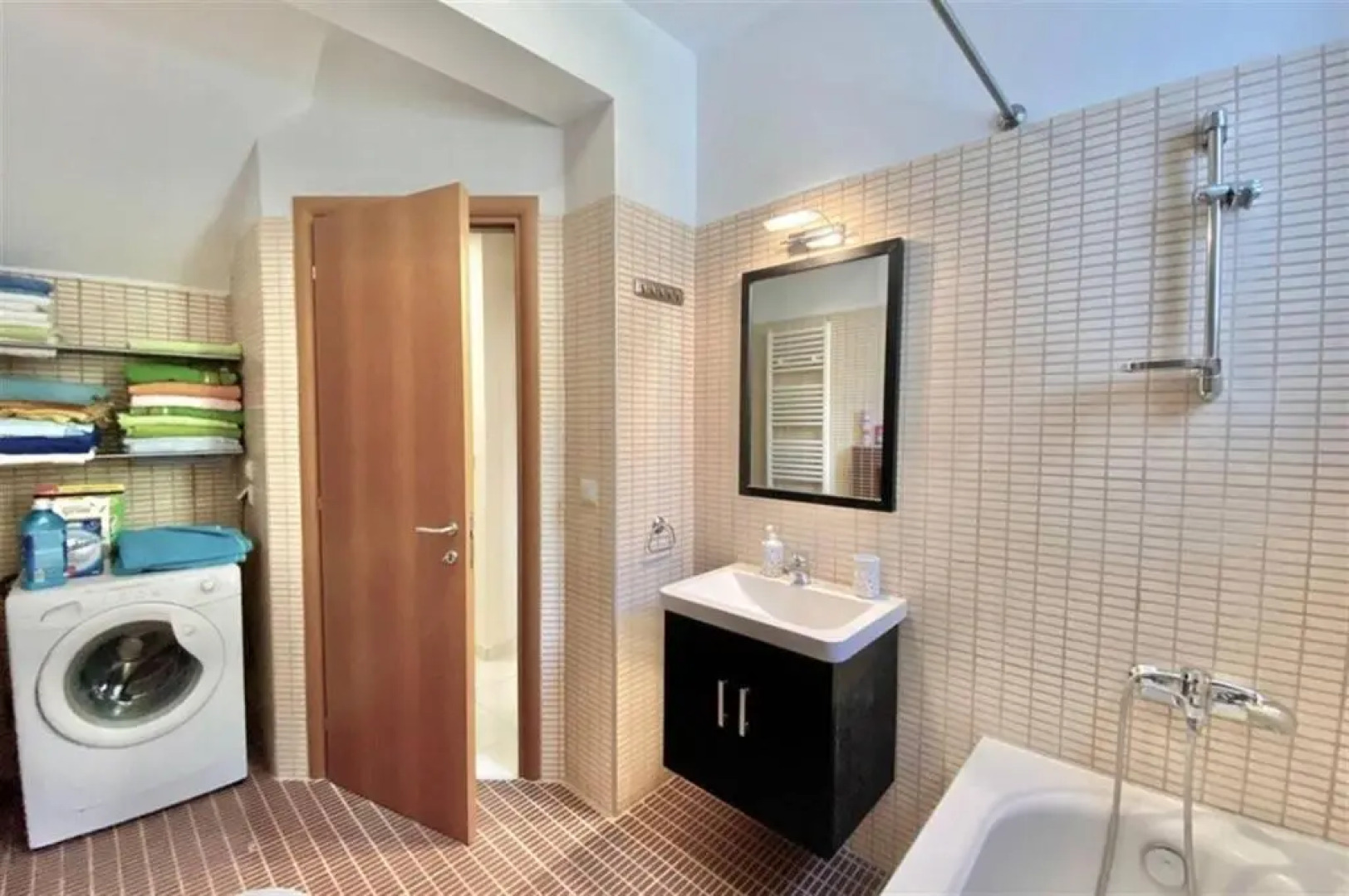 Helios Villa Sea Front - 3 bedrooms 7 guests